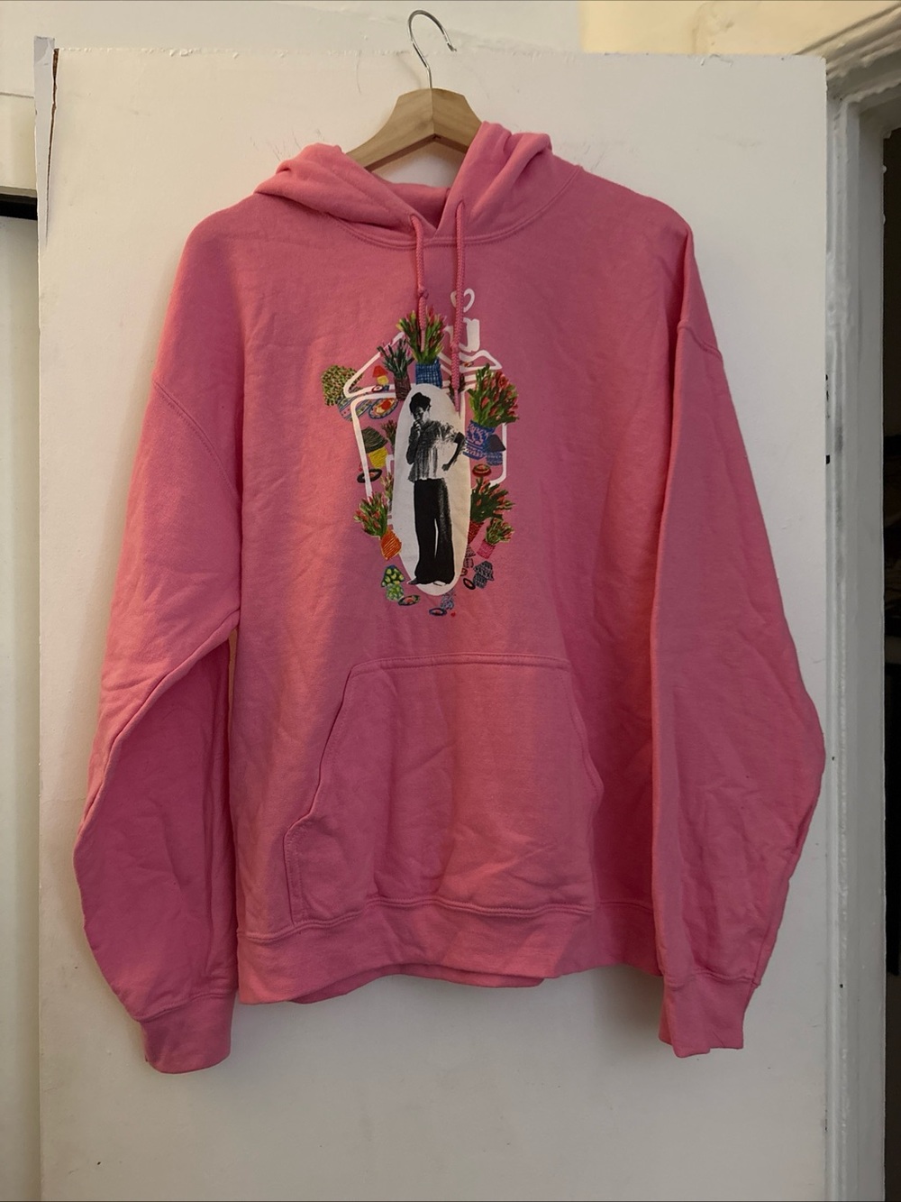 HARRY STYLES Official "LOVE ON TOUR"  PINK HOODED SWEATSHIRT Size Large